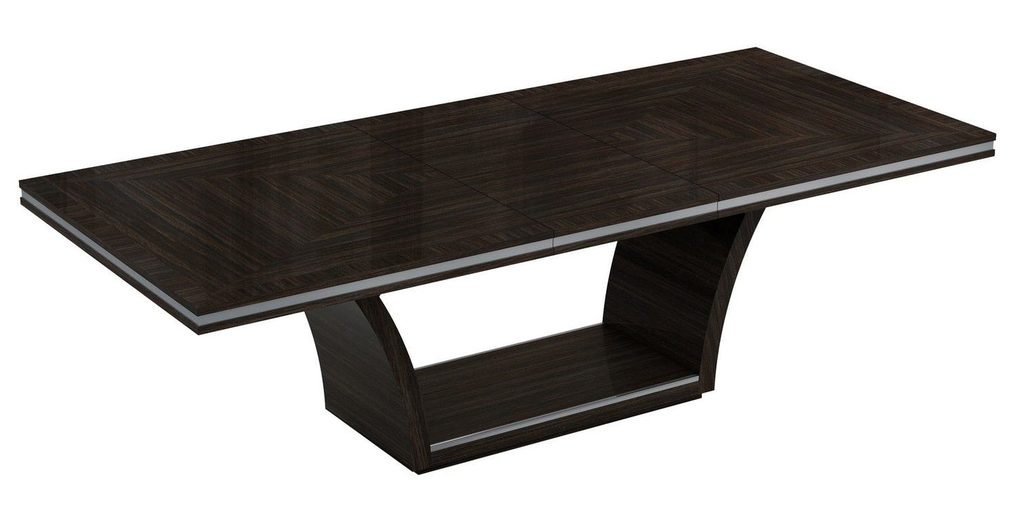 D832 - Table à manger - Wengé